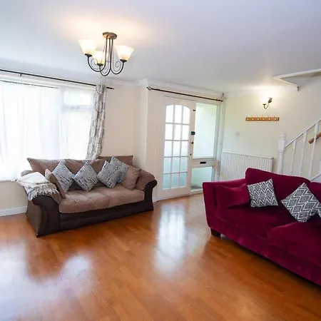 Lovely With Garden Near Blaise Castle Estate بيت للعطل بريستول