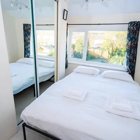 بيت للعطل Lovely With Garden Near Blaise Castle Estate